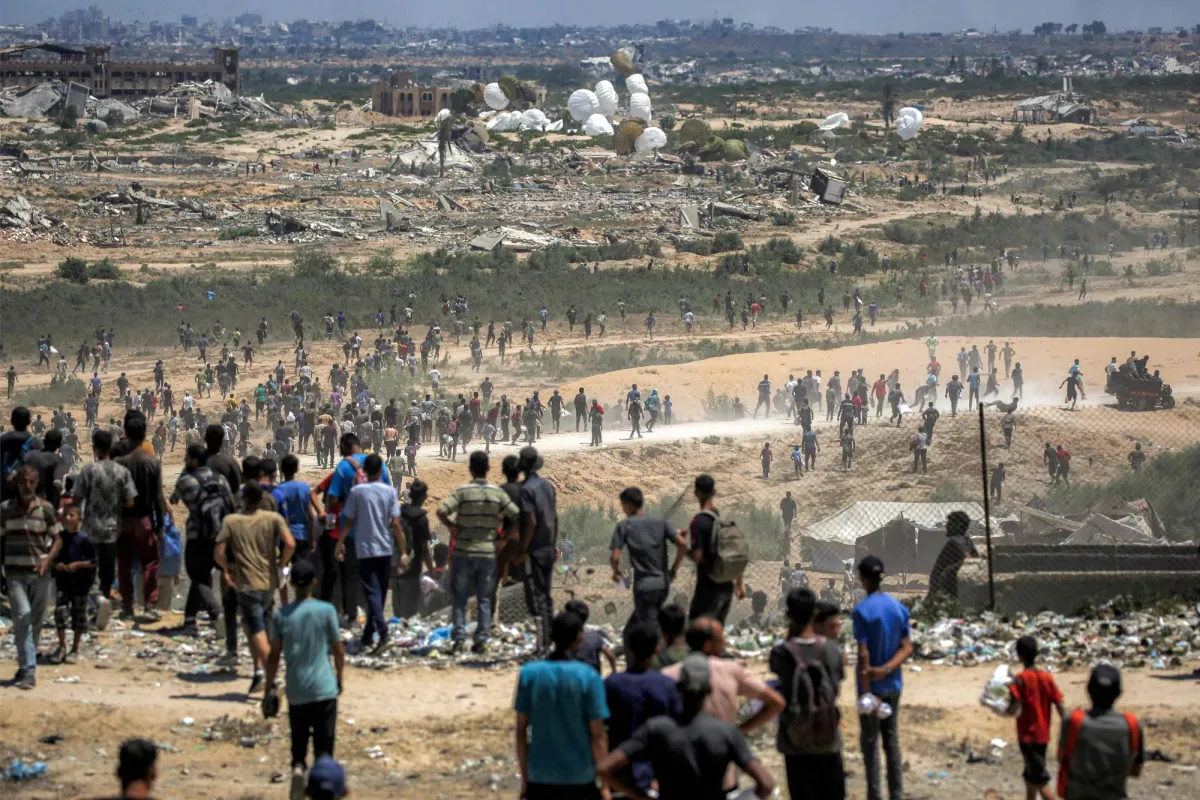 20 Palestinians were killed after a Aid truck that has replaced in Central Gaza
Arabausa