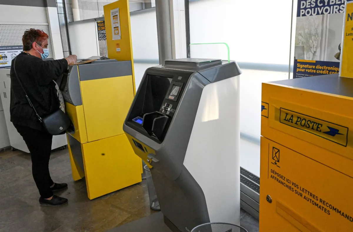 25 Countries concerning the email services with America Due to Trump fees
Arabausa