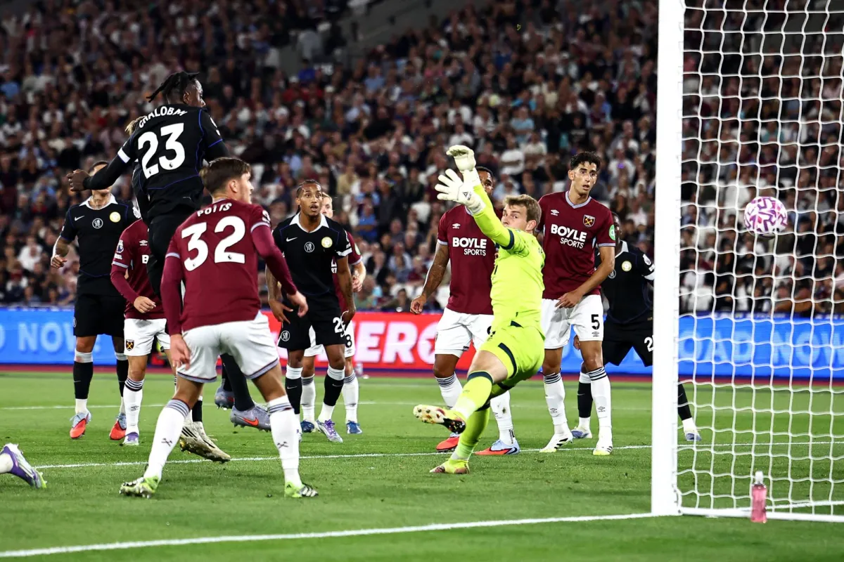 8 Goals in two games ... is Graham Potter under pressure with the West Ham?

 Arabausa