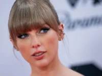 A Syrian Adienger had been sent to the Minets background to Taylor Swift in Vienna

 Arabausa