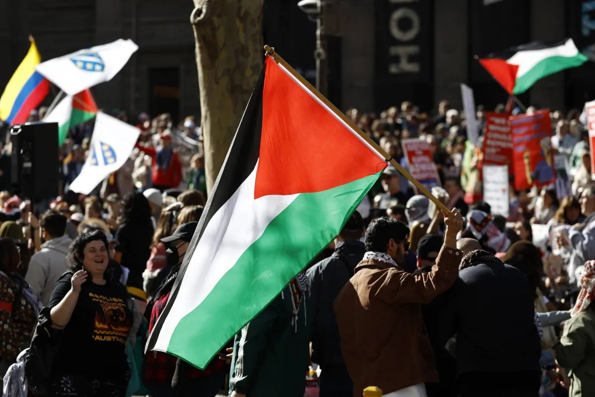 A massive of March for the solidarity with Gaza on the port of the port on Sydney
Arabausa