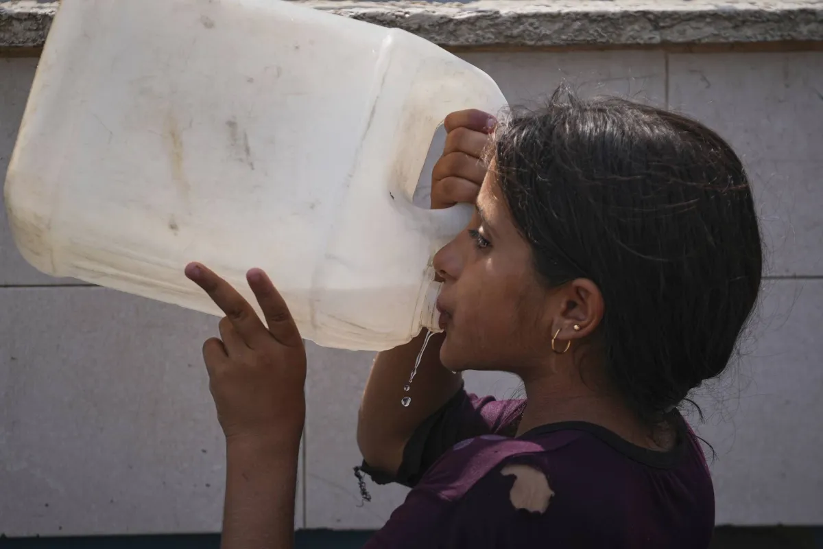 A quarter of the world's population lacks safe drinking water
Arabausa