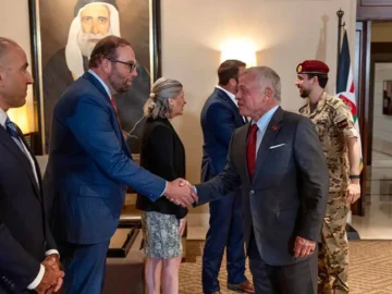 Abdullah II Confirms the refusal of his country of "bigger israel" and stress the unit of Syria

 Arabausa