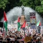 After the bridge of the March 11 ... massive demonstrations in australia to support Palestinini (photo)

 Arabausa