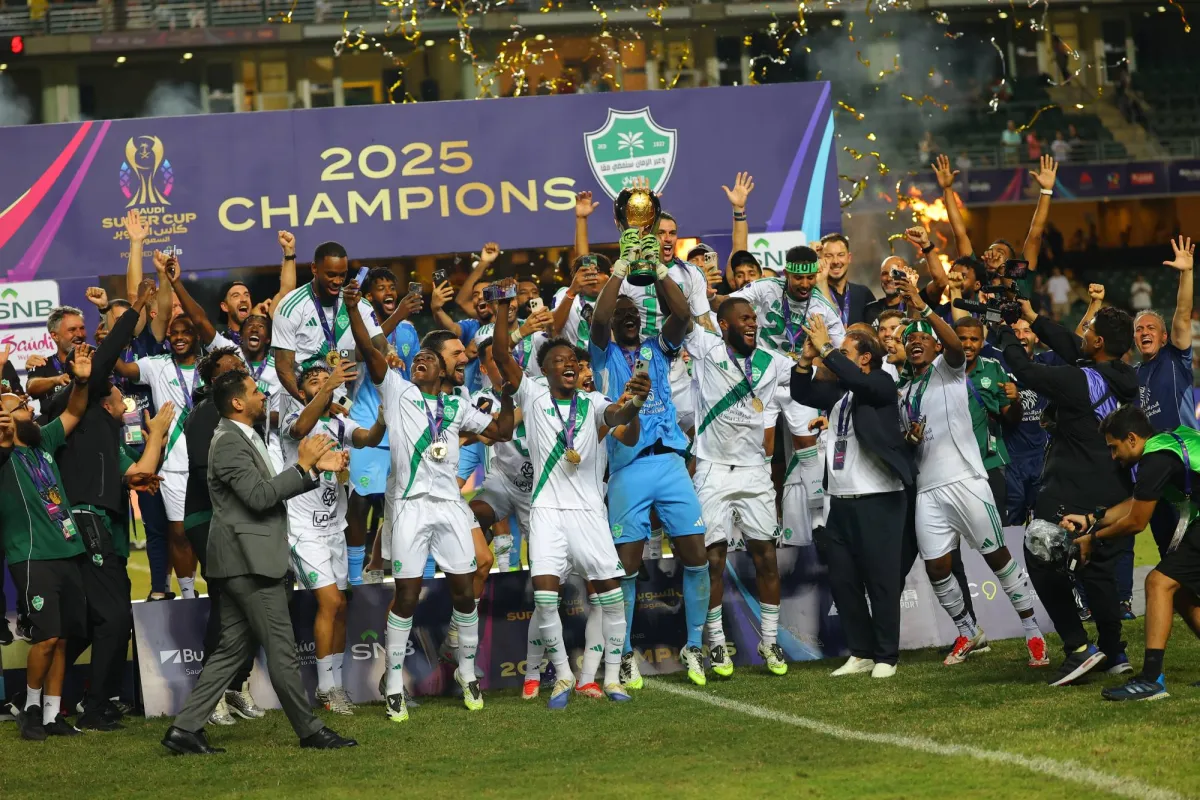 Al -ahly has lodged Hong Kong weapons with the "Super Saudi"
Arabausa