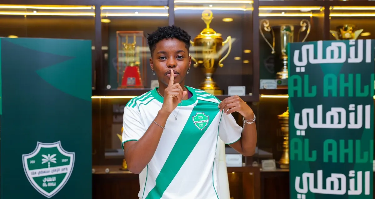 Al -ahly renders 6 players from women's team
Arabausa