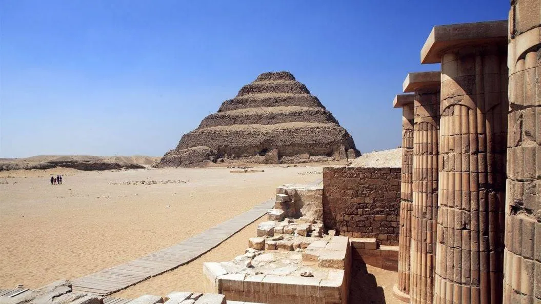 An Egyptian plan to develop pyramids and "Saqqara"
Arabausa