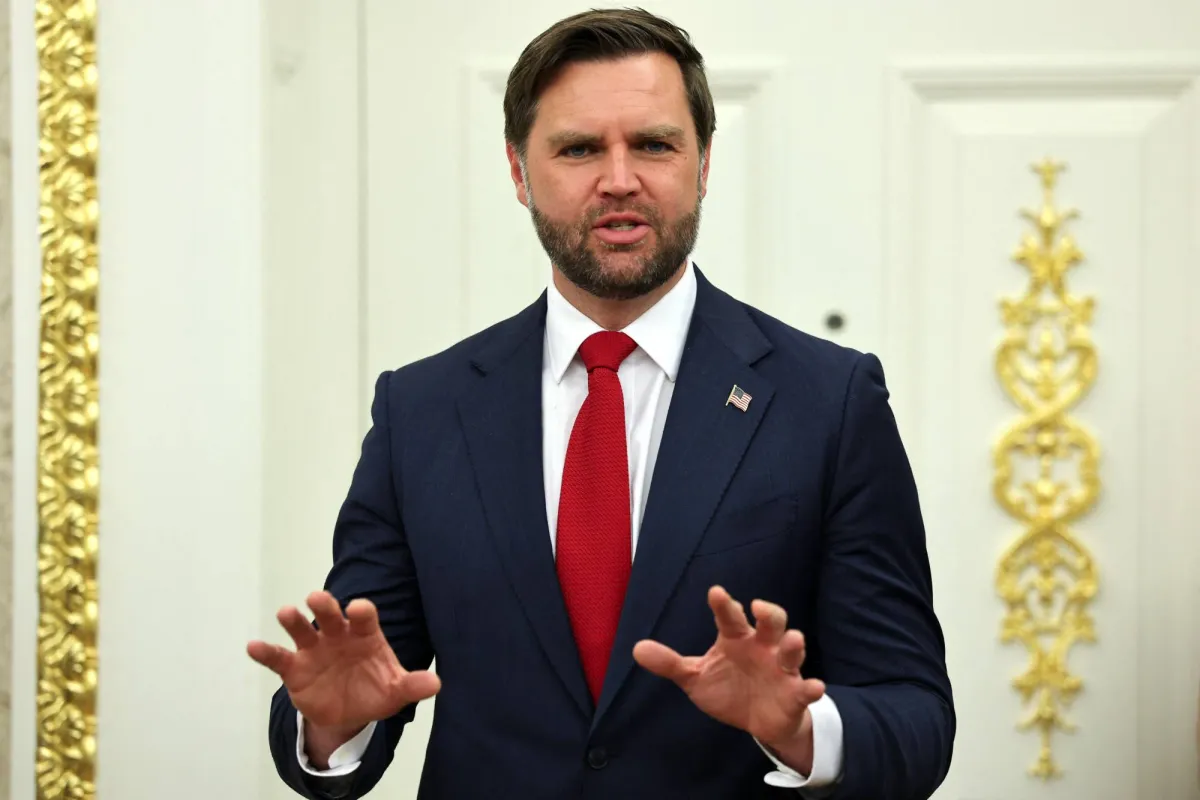 Due to a trip to celebrate Vans' anniversary ... the secret service that the water level water in Ouhayu

 Arabausa