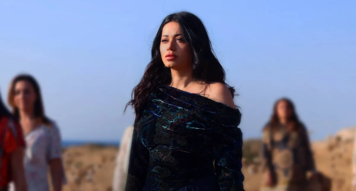 "From others" ... Rahma Riyad raised Iraki voice and Arabian women in the repression's face and violence
Arabausa