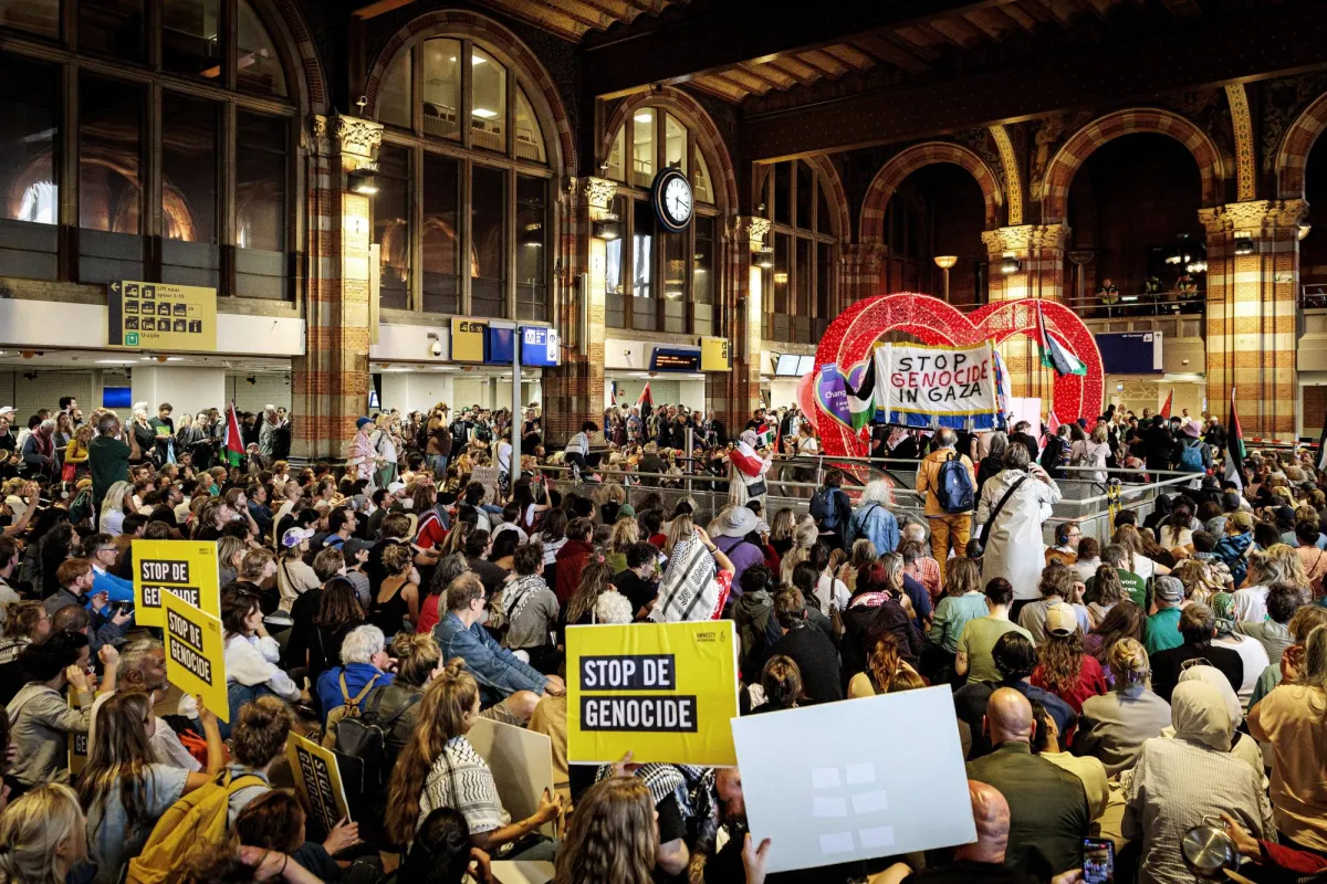 Gaza pictures are pursued ... Israeli in the world are ostracial
Arabausa