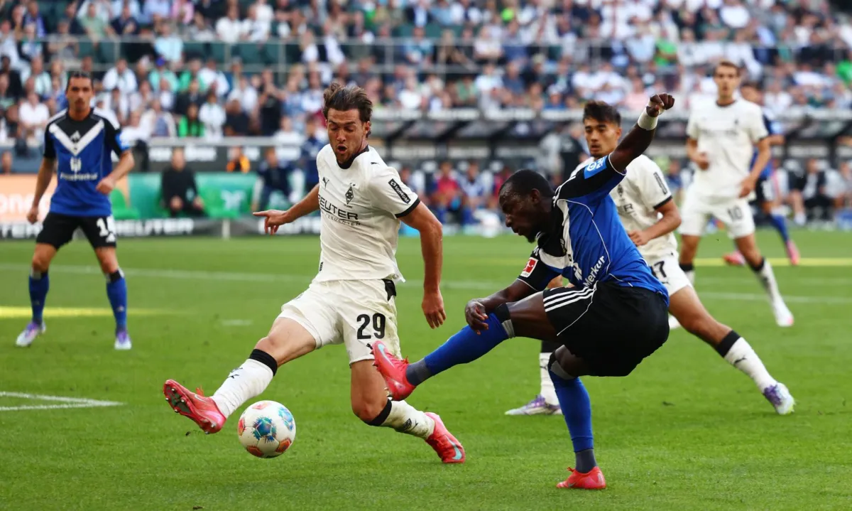 Hamburg league his return to the chandelier after a 7-year-old absence

 Arabausa