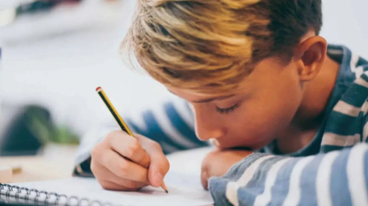 How do you know if your child is left -Handed or right?
Arabausa