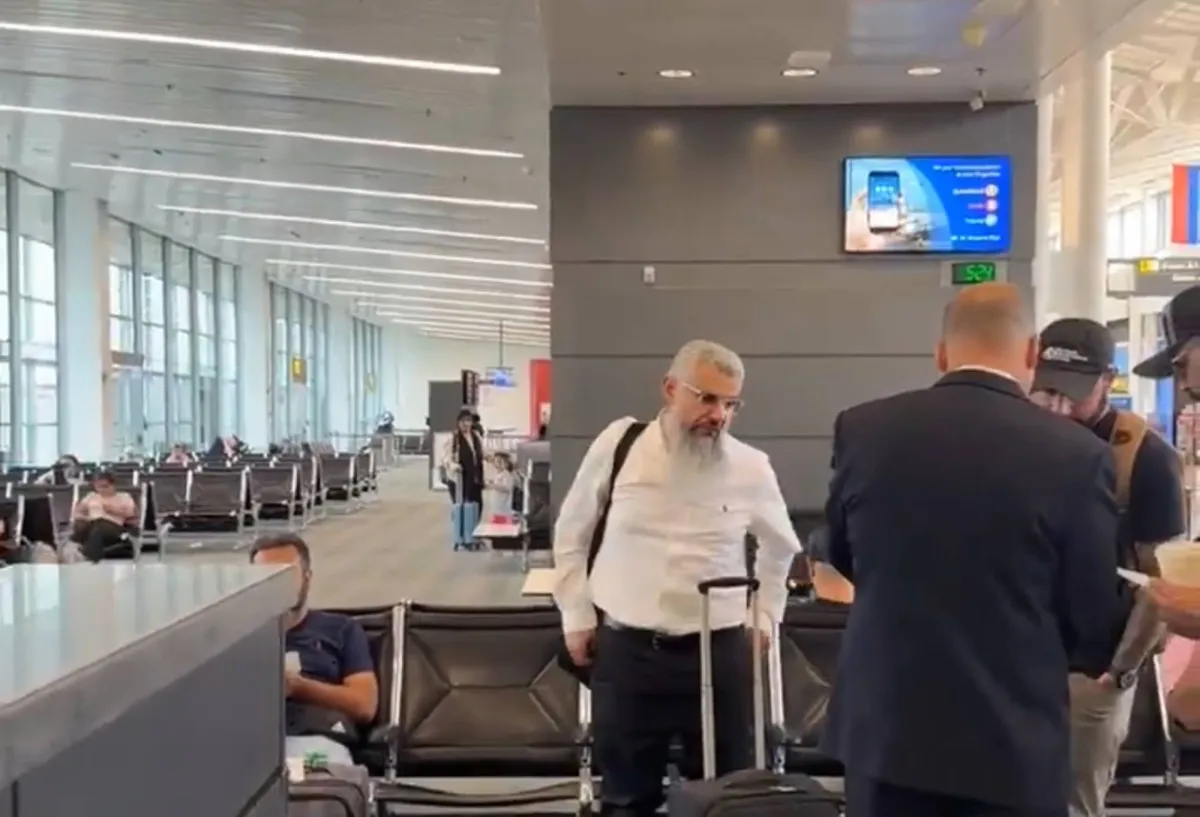 Humaiidan al -urtki leaves America to Saudi Arabia
Arabausa