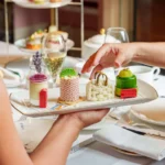 In the afternoon tea with middle east

 Arabausa