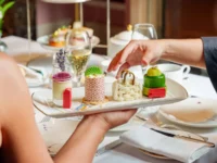 In the afternoon tea with middle east

 Arabausa