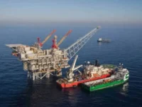 "Kuwaits Egypt Holding" that is realizing the raising 32% in the revenues in the first half

 Arabausa