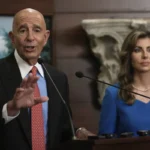 Larganje Largan Phanis Criticism Criticates with journalists

 Arabausa