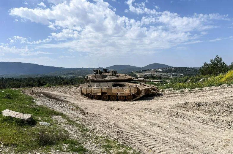 Lebanese's Lebanese Officer Death after being fired from Israeli Forces
Arabausa