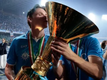 Macktinai ... from a marginalized player in a candidate to win the "golden ball"

 Arabausa