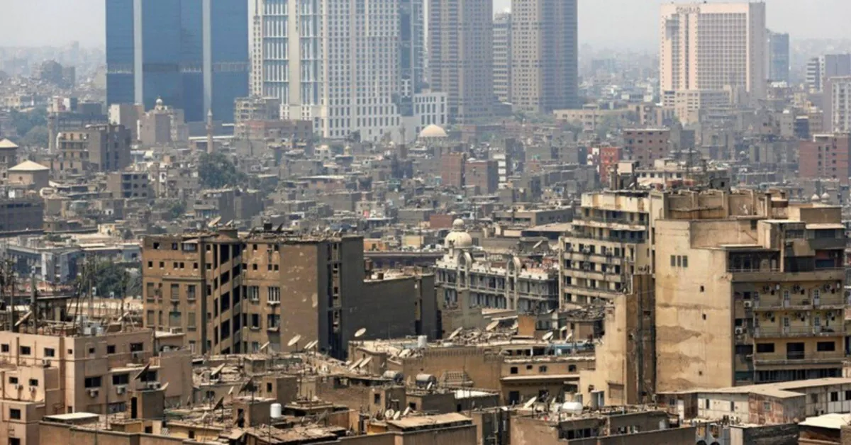 "PHONE packs" in the streets raises generalized controversy in Egypt
Arabausa