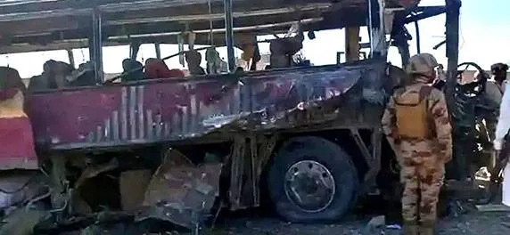 Pakistan Pakistan and Iran to document cooperation to fight terrorism

 Arabausa