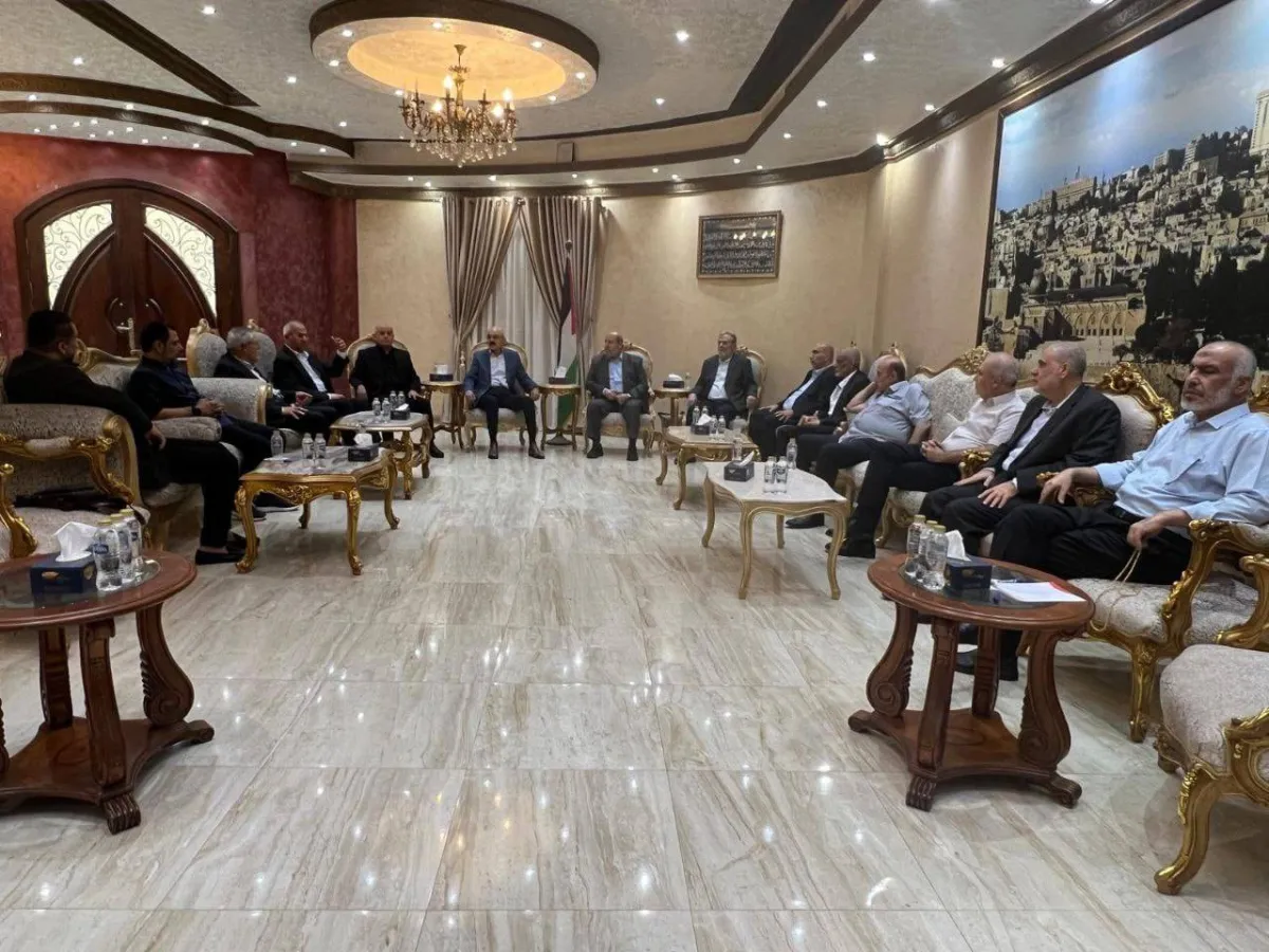 Palestine factions in Cairo are solutions to face the "excuses of Israel"
Arabausa