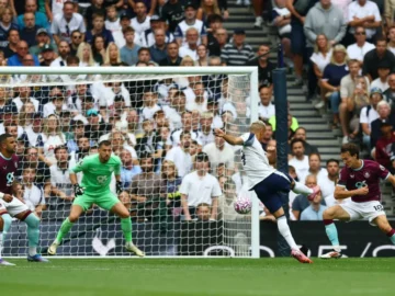Raciarlleson Glows with Tottenham's victory over Burnley in English Premier

 Arabausa