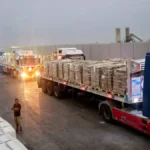 Regain the entrance of humanitarian trucks in Gaza strip

 Arabausa
