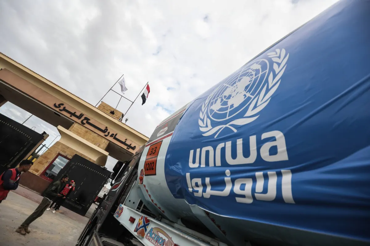 Report: Fuel trucks will enter Gaza
Arabausa