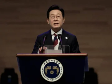South Korea refuses to introduce American forces "in their territory

 Arabausa