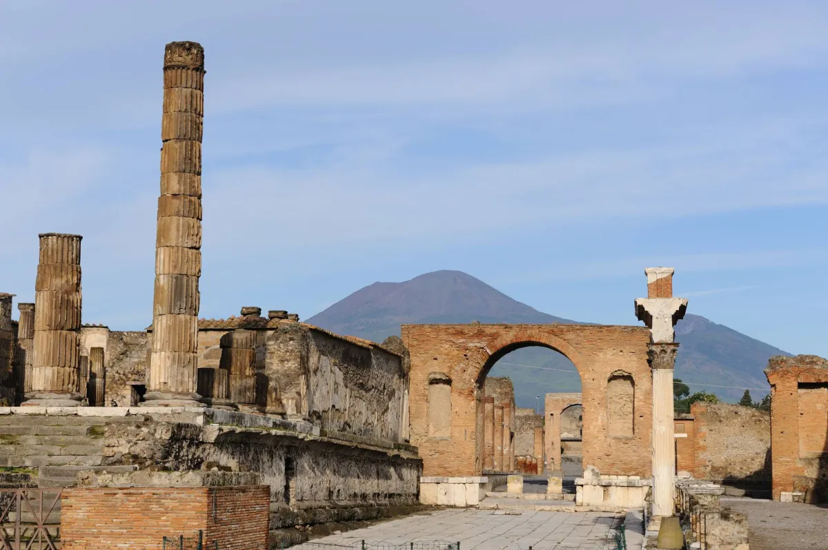 Survivors turn to live between pompei ruins after disaster centuries
Arabausa