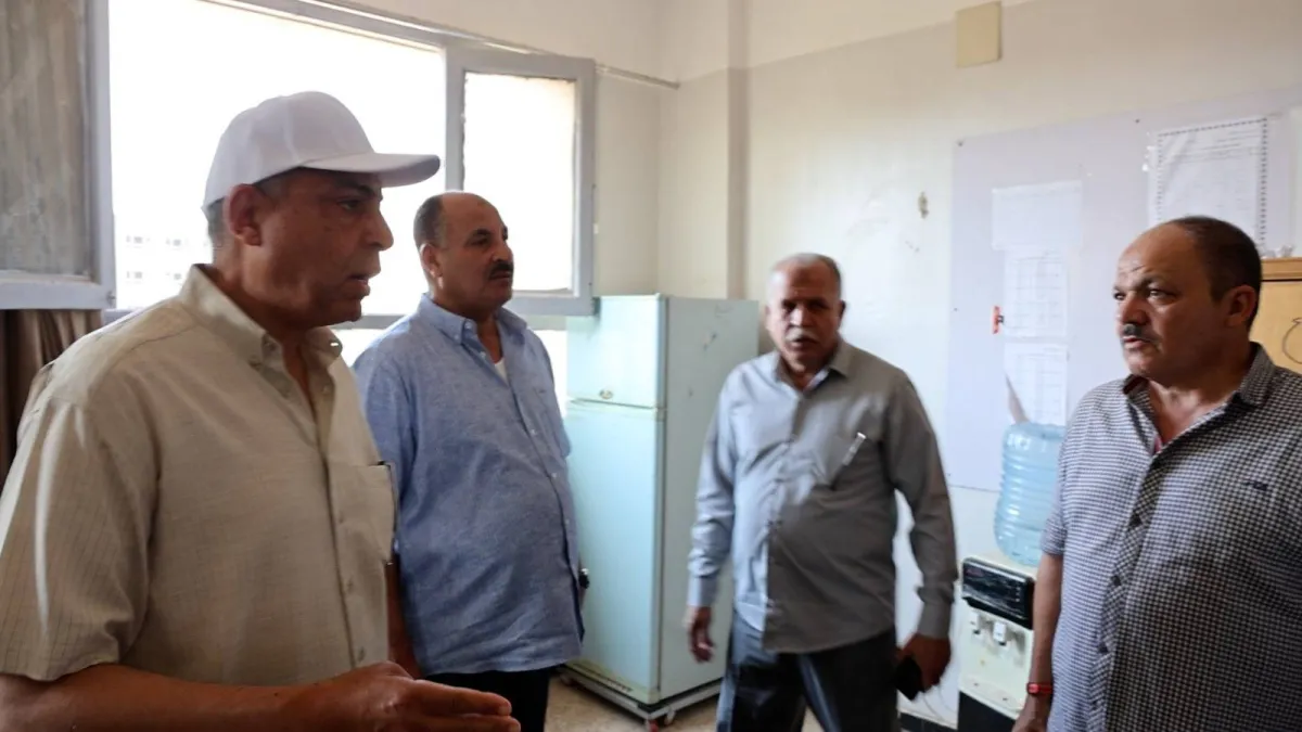 Tawbikh, director of a school in minia, renewal the controversy on officers in Egypt
Arabausa