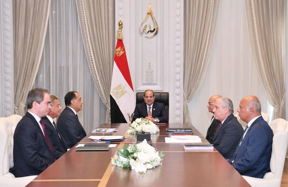 Tenitions contain journalists and government officials
Arabausa