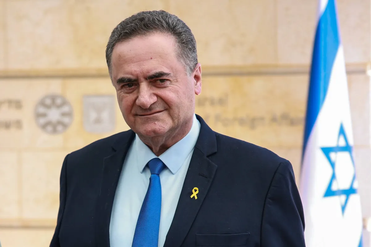 The Israelial Minister of Defense discussed with Staff leader to control the city of Gaza
Arabausa