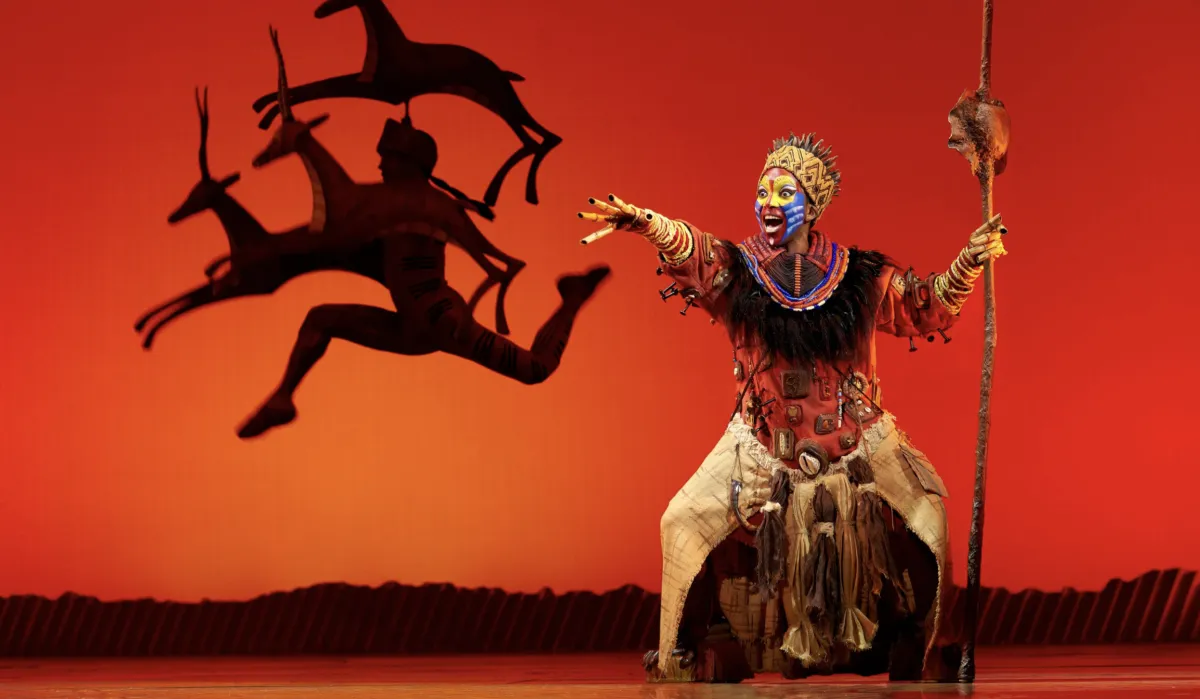 "The lion king" ... a theatrical shower is not old
Arabausa