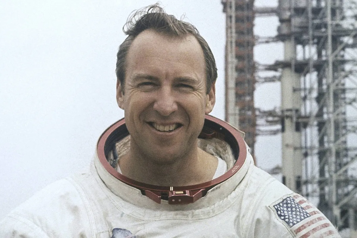 The mission combander of "Apollo 13" ... The death of American Jim Luville at the age of 97
Arabausa