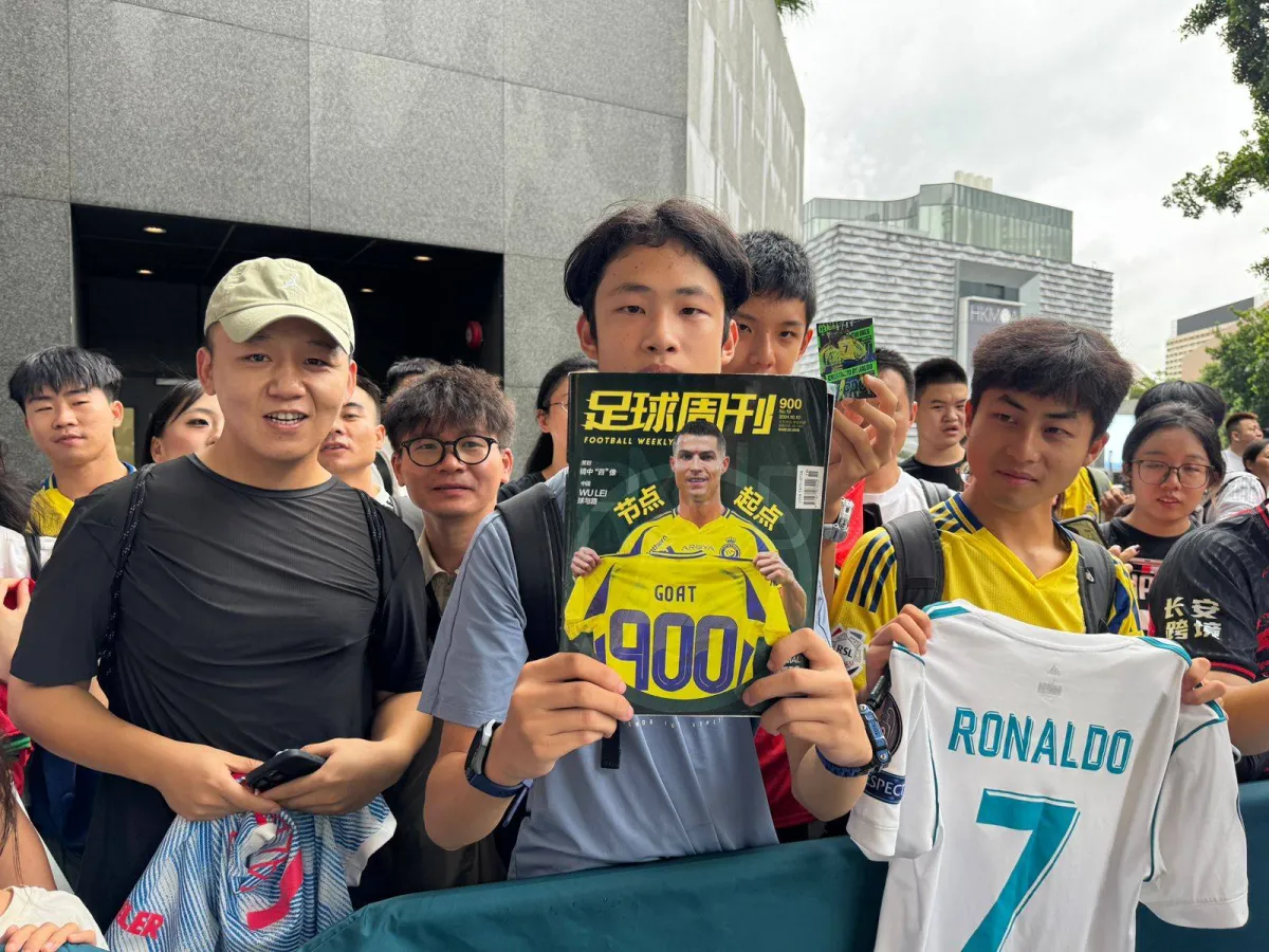The obsession of ronaldo if hong kong sweeps

 Arabausa