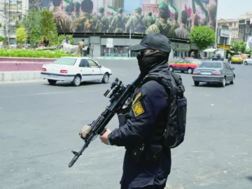 The revolutionary guard announces the killing of the militant in the raids of orient Iran

 Arabausa