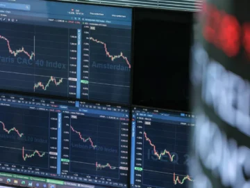 The scale of Trump of its dispute with the "Federal" Global Stocks Stocks

 Arabausa