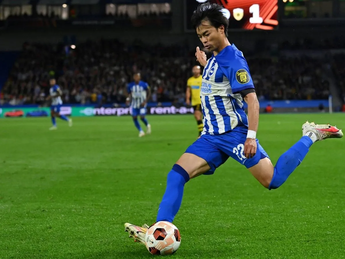 Why do english clubs grow up to sign Asian?
Arabausa